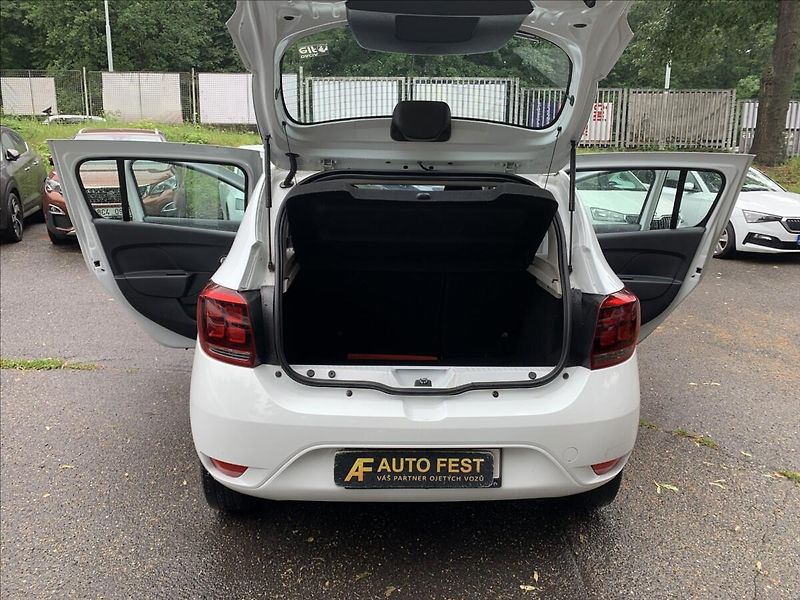 Dacia Sandero 1,0 SCe ČR,KLIMATIZACE - fotka 17 z 17