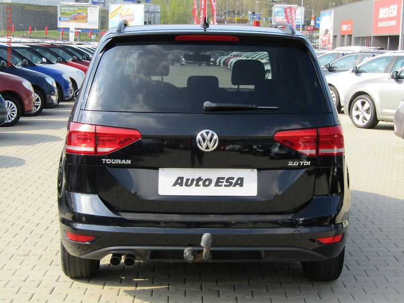 Volkswagen Touran (2016) 2.0 TDi, ČR, Klima - fotka 5 z 18