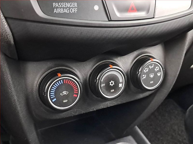 Mitsubishi ASX (2016) 1.6 MIVEC, ČR,1.maj - fotka 14 z 15