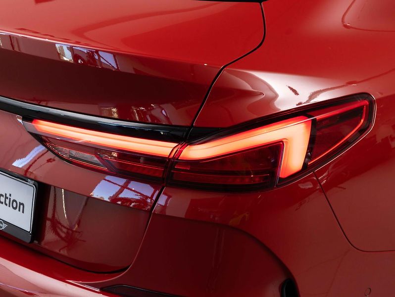 BMW Řada 2 218i Gran Coupé - fotka 10 z 22