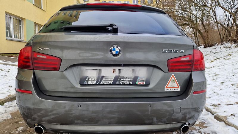 BMW Řada 5 SLEVA !!! 3.0 /230kW - fotka 3 z 13