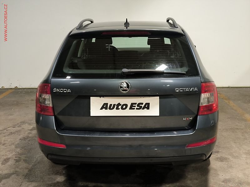 Škoda Octavia (2014) 1.6TDi 4x4, AC, tempo, park - fotka 5 z 17