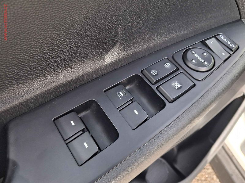Hyundai Tucson (2018) 1.7 CRDi, ČR, AC, navi - fotka 13 z 19