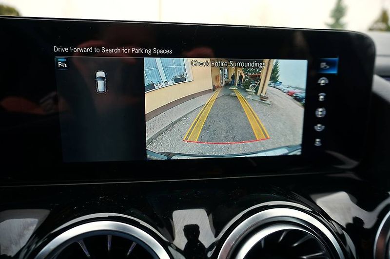 Mercedes-Benz GLA (2023) 4 MATIC 250 165 kW - fotka 38 z 54