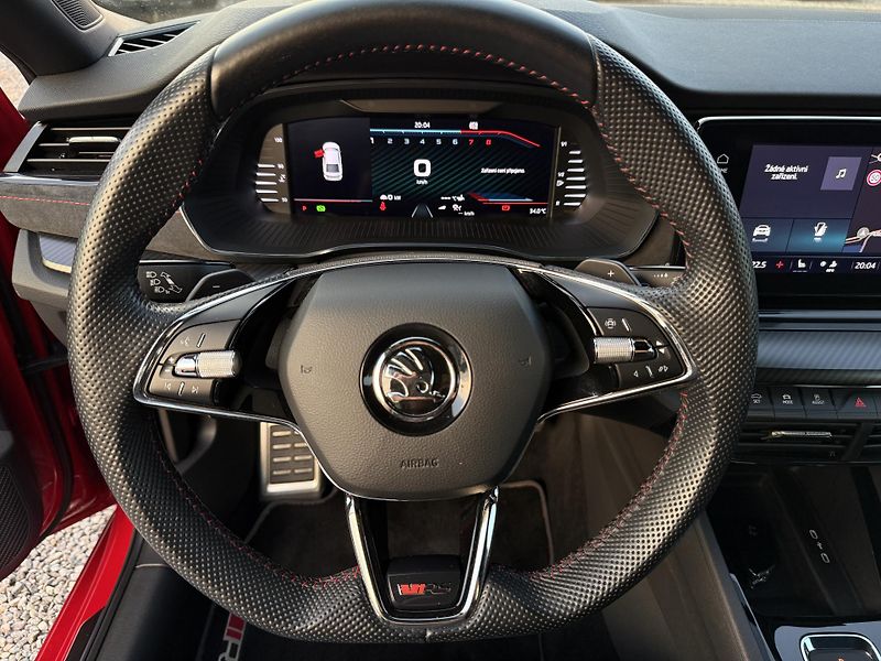 Škoda Octavia 2.0TSi RS 180kW DSG CANTON - fotka 14 z 26
