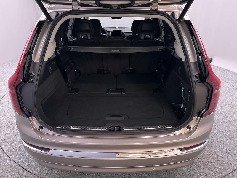 Volvo XC90 (2026) B5 AWD AUT BRIGHT ULTRA 7míst - fotka 5 z 29