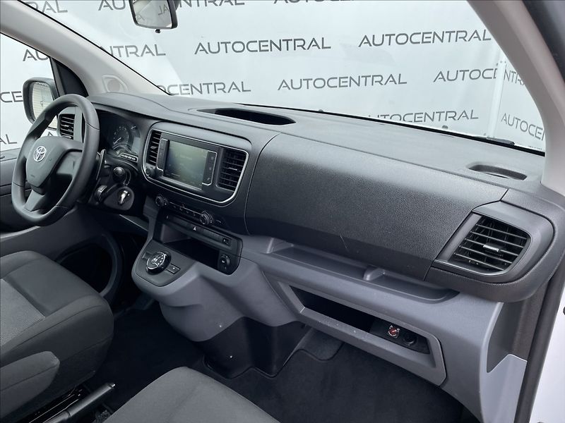 Toyota ProAce 2,0 D,106kW,L2,8míst,DPH - fotka 16 z 20