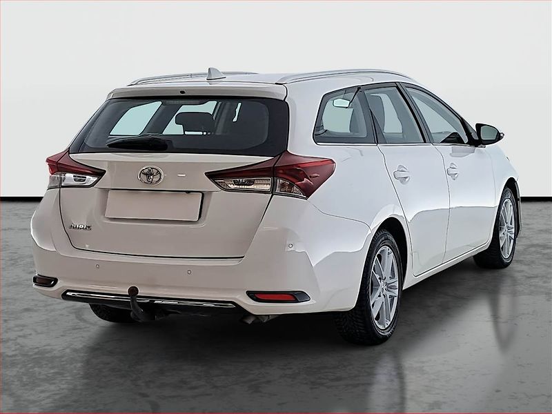 Toyota Auris (2018) 1.6 Valvematic, ČR,1.maj - fotka 5 z 18