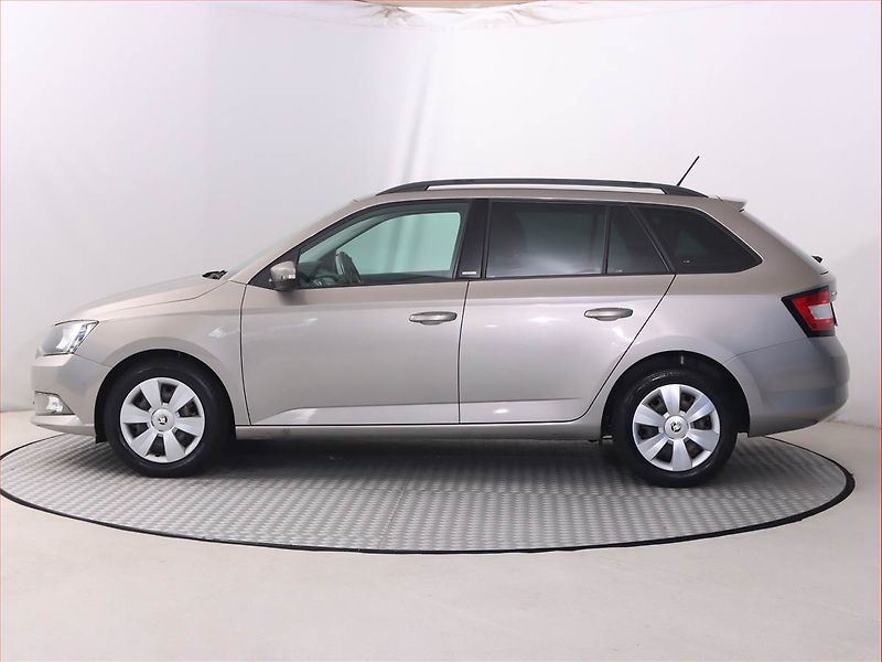 Škoda Fabia (2016) 1.0, Xenony - fotka 3 z 15
