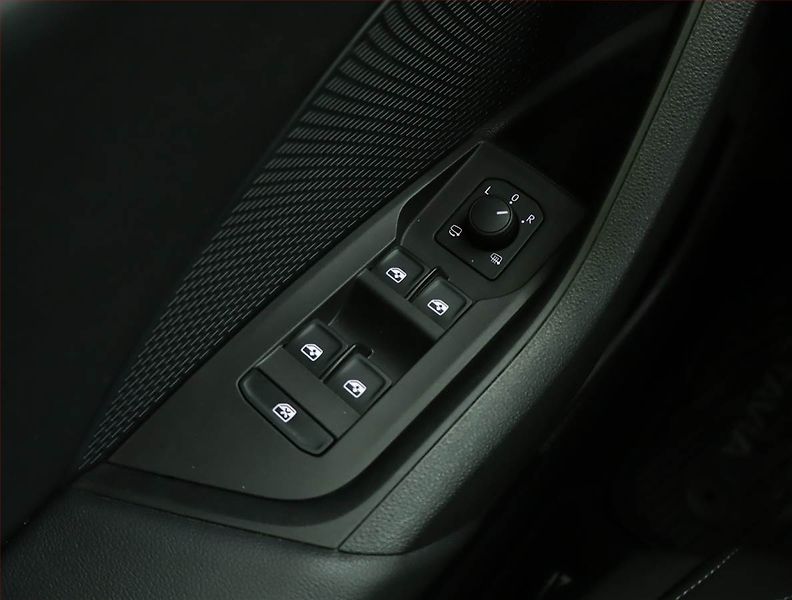 Škoda Octavia (2023) 2.0 TDI - fotka 15 z 15