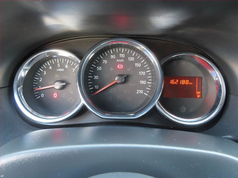 Dacia Duster (2014) 1.2 TCe, Tempomat - fotka 11 z 18