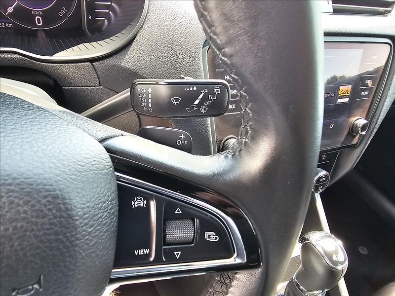 Škoda Octavia III 2,0TDi 110KW STYLE + - fotka 17 z 46