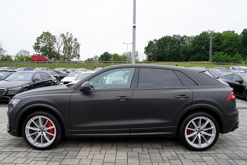 Audi RS Q8 TFSI 441kW quattro - fotka 3 z 51