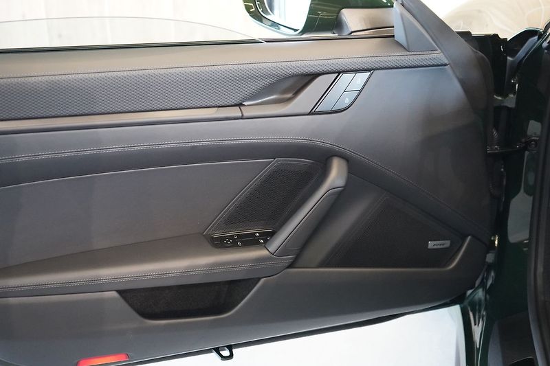 Porsche 911 GT3 Touring,Chrono, Lift, Bose - fotka 26 z 50