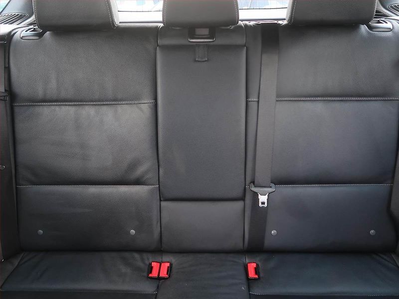 BMW X3 (2013) xDrive20d, 4X4, Serv.kniha - fotka 10 z 16