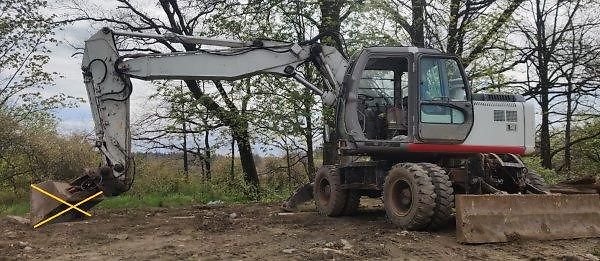 Hitachi (2008) ZX160W 18t bagr opěry bez lopa - fotka 1 z 2