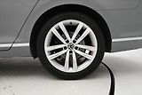 Volkswagen Passat 2,0 TDI 110 kW DSG Elegance Zá - náhled 33