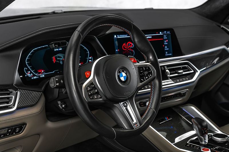 BMW X5 Competition Laser Carbon - fotka 15 z 24