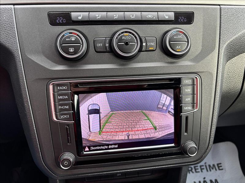 Volkswagen Caddy 1,4 TSi Highline, Navi, Kamera - fotka 10 z 14