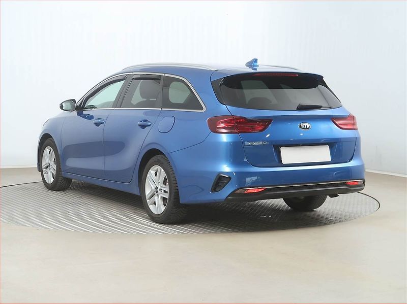 Kia Ceed (2020) 1.0 T-GDI, Serv.kniha, Navi - fotka 4 z 16