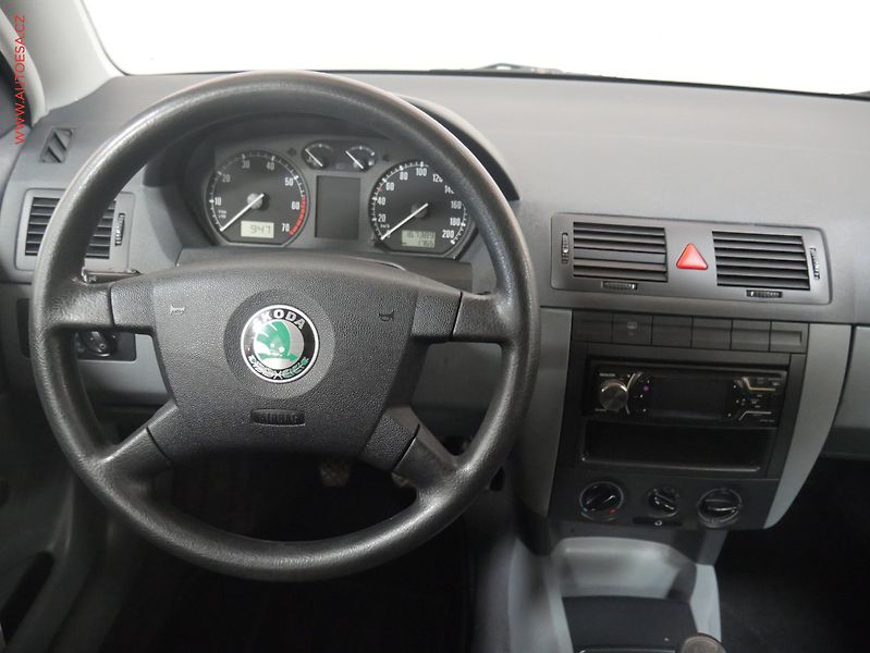 Škoda Fabia (2001) 1.4 MPi, ČR - fotka 13 z 15