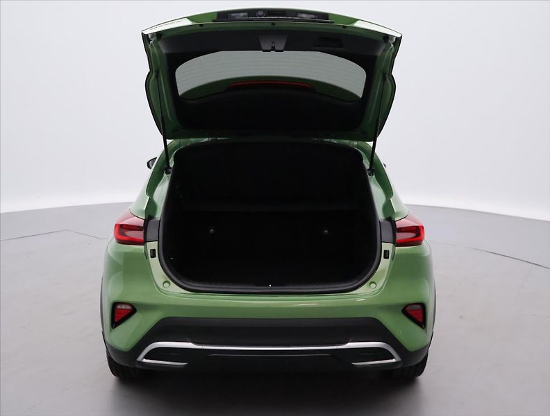 Kia XCeed 1,5 T-GDI 117kW Exclusive DPH - fotka 9 z 34