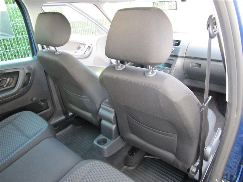 Škoda Roomster 1.4i 16V Ambition, aut Klima - fotka 25 z 48