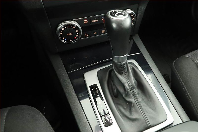 Mercedes-Benz GLK (2009) 220 CDI, 4X4, Automat - fotka 12 z 14