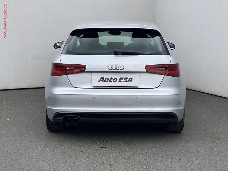 Audi A3 (2012) 1.4 TFSi, S-line, bixen - fotka 5 z 18