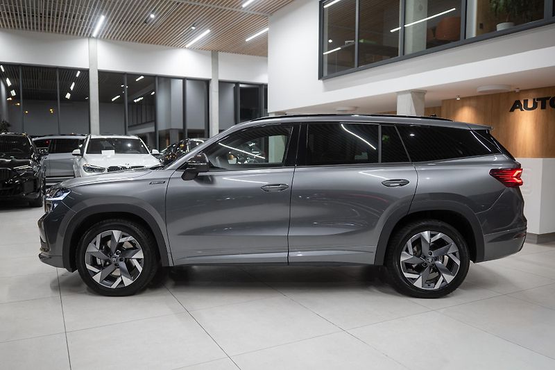 Škoda Kodiaq (2025) SPORTLINE 142 KW 4X4 1CZ - fotka 8 z 53