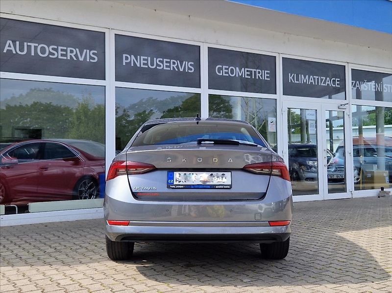Škoda Octavia 2,0 TDI DSG TOPSTAV +ZIMNÍPNEU - fotka 4 z 46