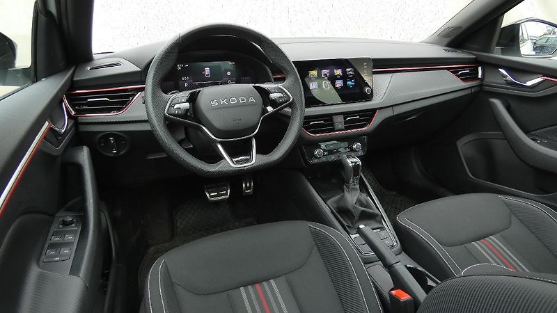 Škoda Scala TSI 85kW Monte Carlo DSG - fotka 5 z 24
