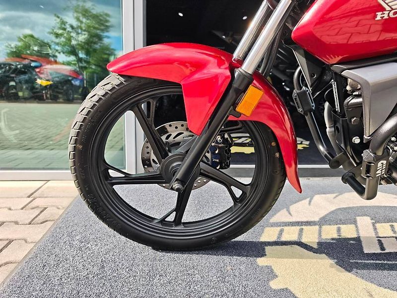 Honda CBF 125 (2023) - fotka 13 z 18