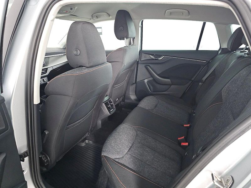 Škoda Scala (2022) 1.0TSI 81kW Ambition - fotka 7 z 27