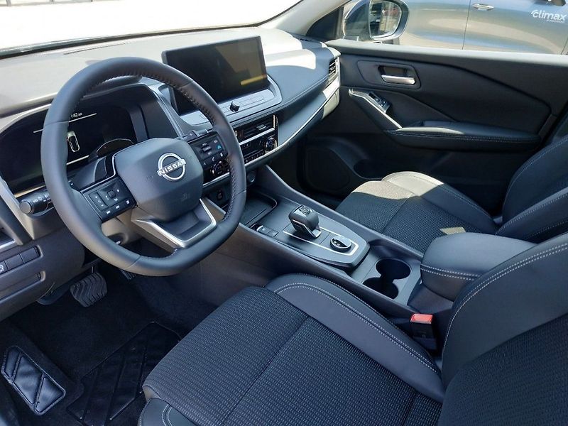 Nissan Qashqai 1.3T mHEV AT,4WD, ZADÁNO - fotka 10 z 25
