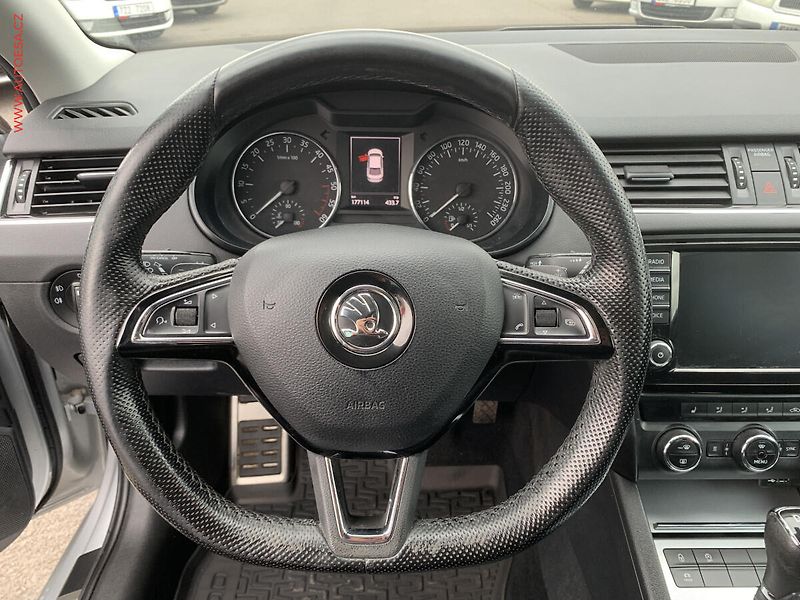Škoda Octavia (2015) 1.6 TDi, ČR, DSG, panor - fotka 13 z 21
