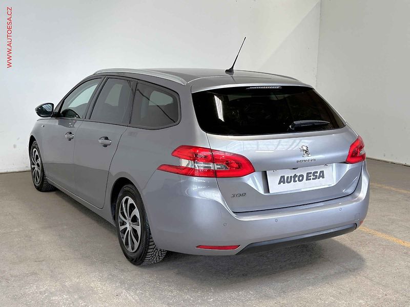 Peugeot 308 (2016) 1.2PT SW, ČR, AC, navi - fotka 6 z 16