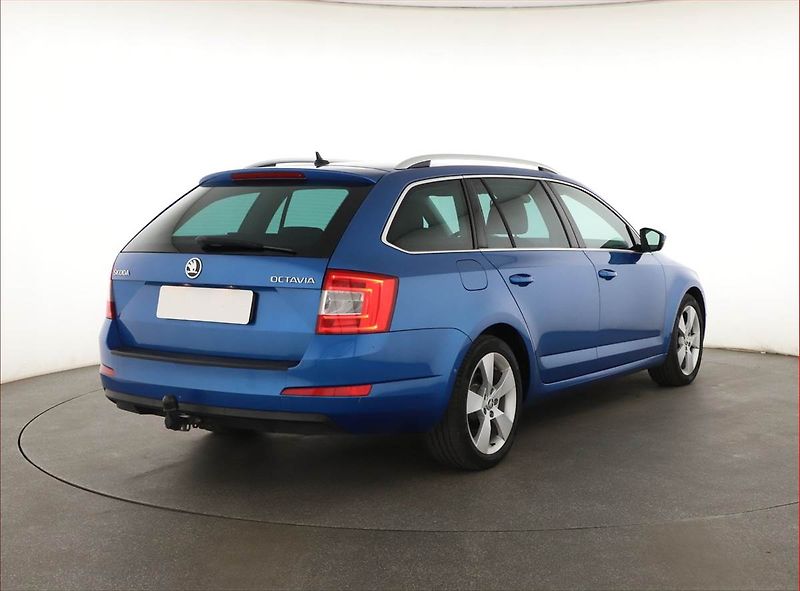 Škoda Octavia (2013) 1.8 TSI, Automat, Serv.kniha - fotka 5 z 21