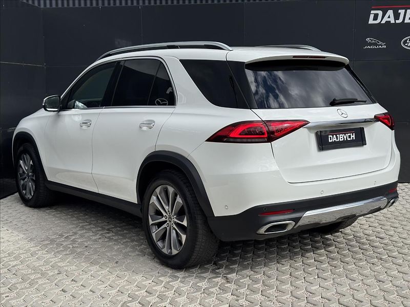 Mercedes-Benz GLE 2,0 300d 4MATIC 200KW ČR DPH - fotka 5 z 36