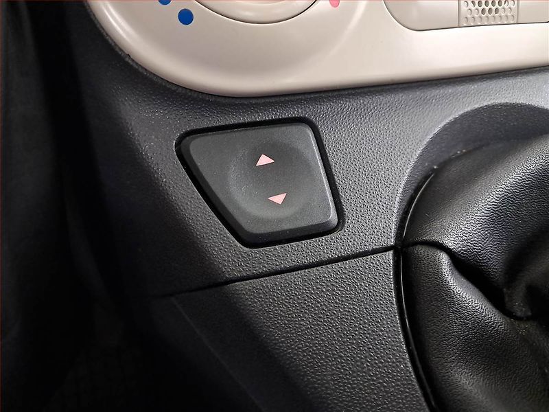 Fiat 500 (2013) 1.2, ČR,1.maj - fotka 14 z 14