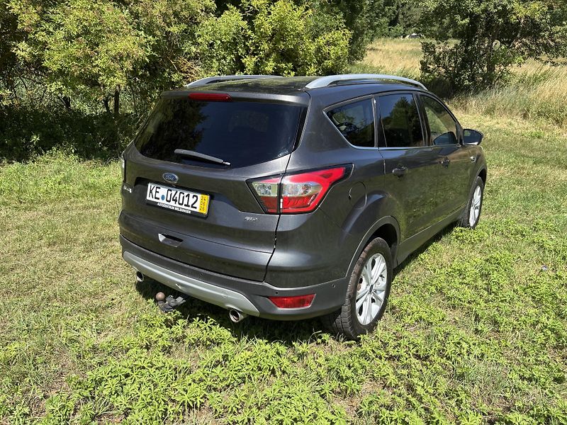 Ford Kuga (2019) Titanium 2.0 TDCi 4X4  - fotka 6 z 37