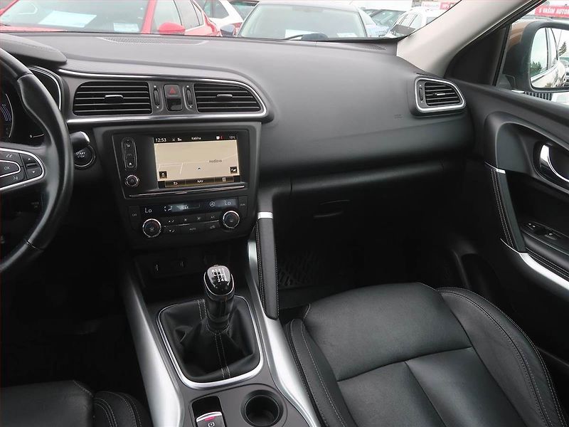 Renault Kadjar (2018) Intens 1.2 TCe, Serv.kniha - fotka 8 z 15