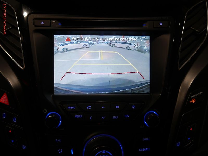 Hyundai i40 (2014) 1.7 CRDi, AT, navi, kamera, - fotka 19 z 21
