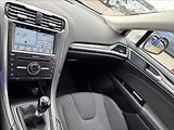 Ford Mondeo 1,5 EcoBoost 121kW Titanium - náhled 33