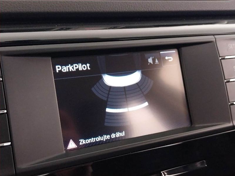 Škoda Superb (2016) Ambition 1.4 TSI, Serv.kniha - fotka 18 z 19