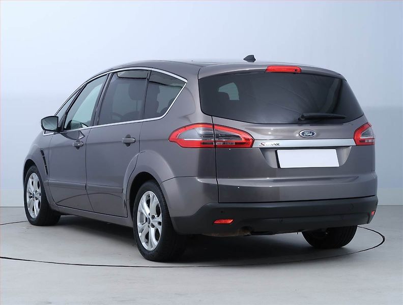 Ford S-MAX (2013) 2.0 TDCi - fotka 4 z 17