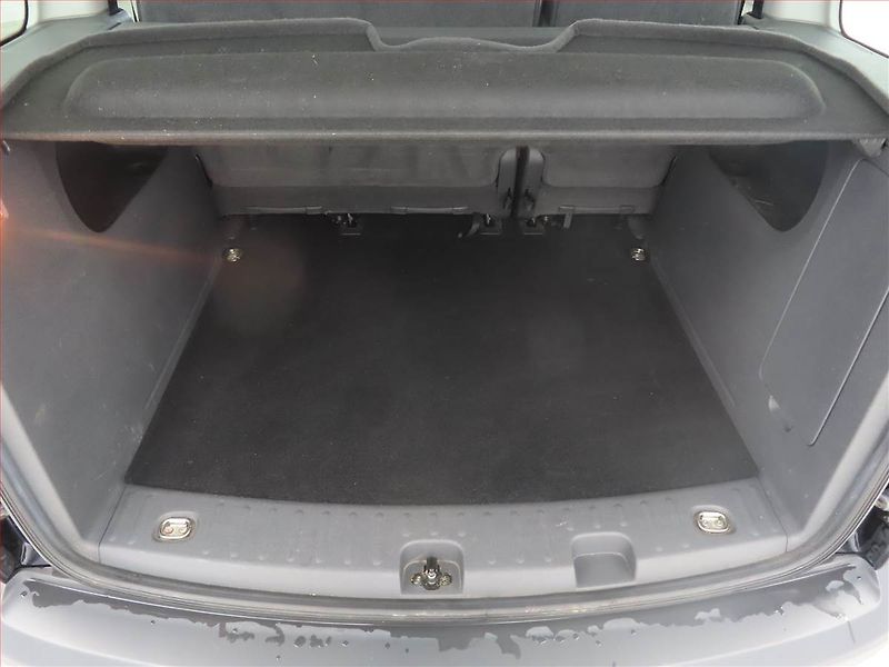 Volkswagen Caddy (2014) 1.2 TSI, 5Míst, ČR - fotka 13 z 14