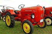 Traktor Porsche Junior Diesel pojmenovaný Ferdinand.