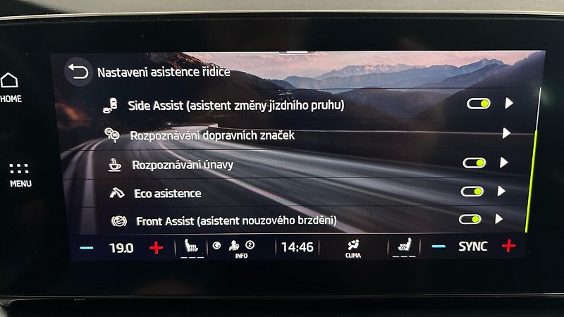 Škoda Octavia 1.5 TSI Style - fotka 26 z 29