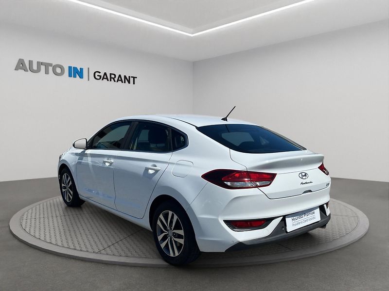 Hyundai i30 (2018) TRIKOLOR COMFORT 1.0 T-GDi 88k - fotka 4 z 22